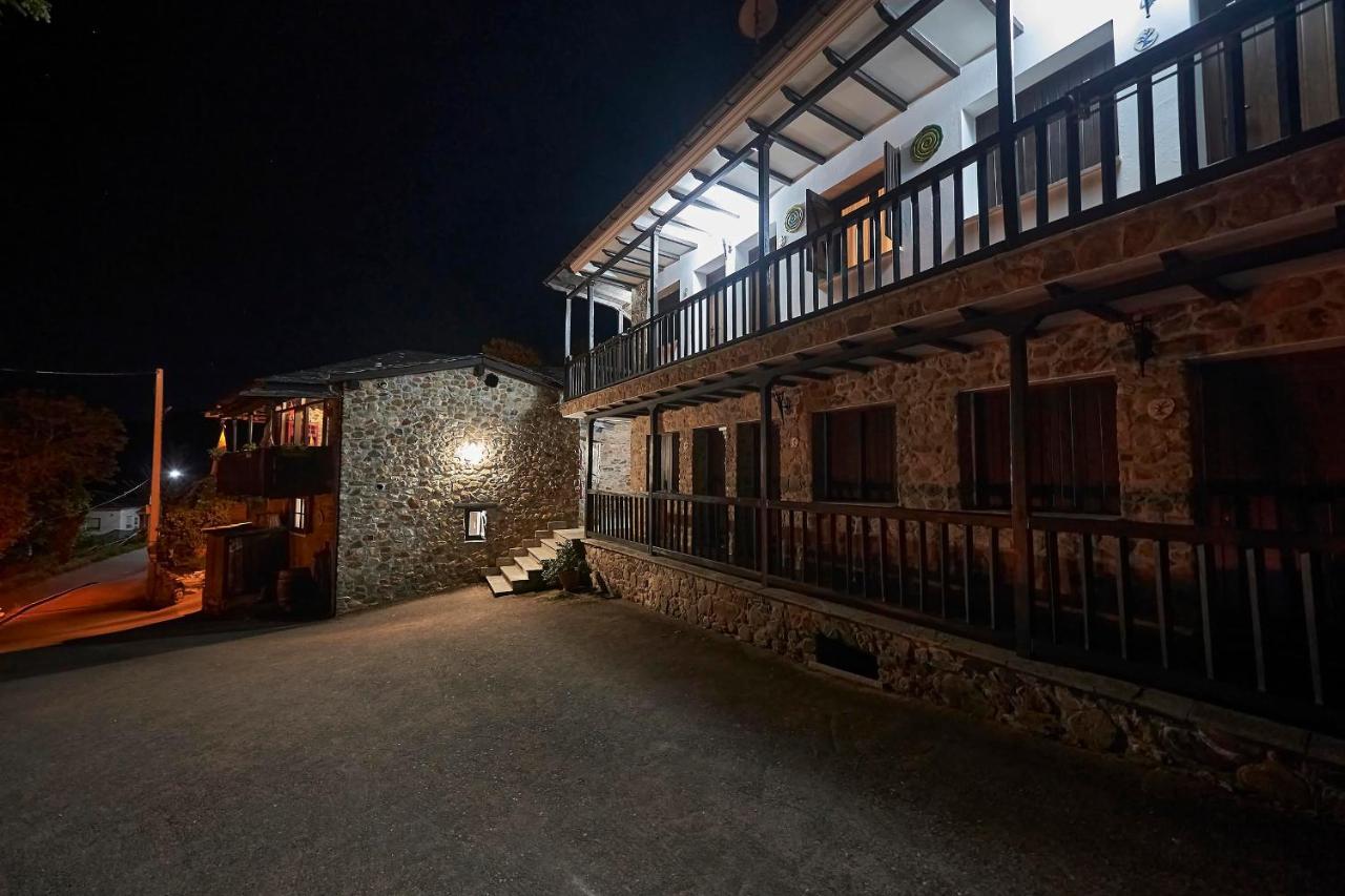 O Palleiro Do Pe Do Forno Orellan Exterior photo